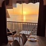 Frente Al Mar