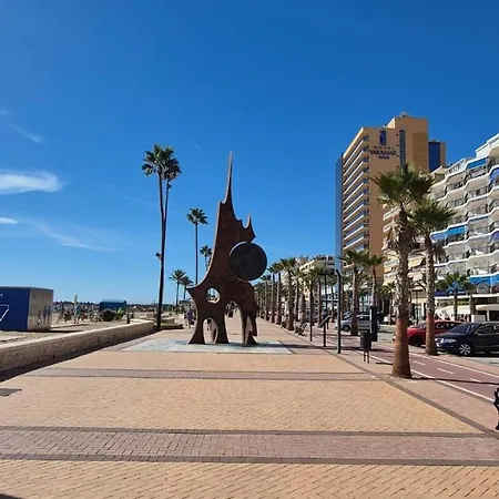 Frente Al Mar *